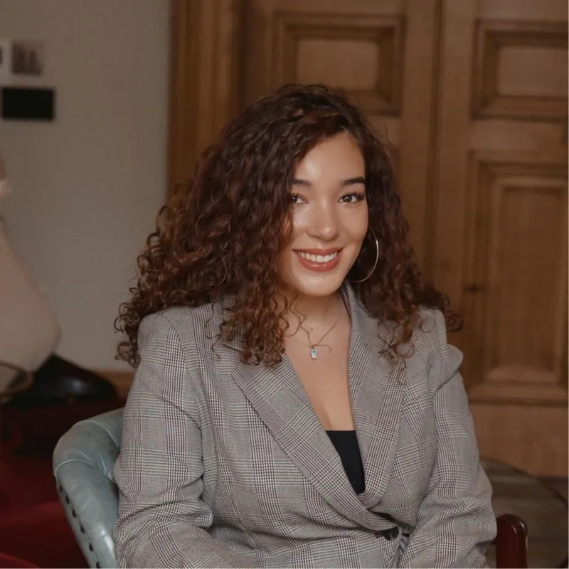 Miriam Khenissi